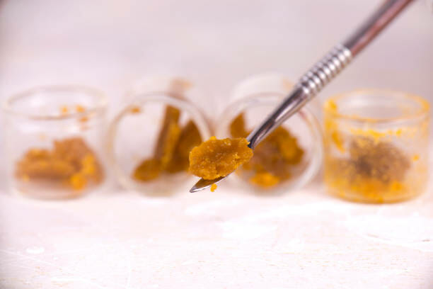 Cannabis shatter online in Canada | Daily Marijuana Canada