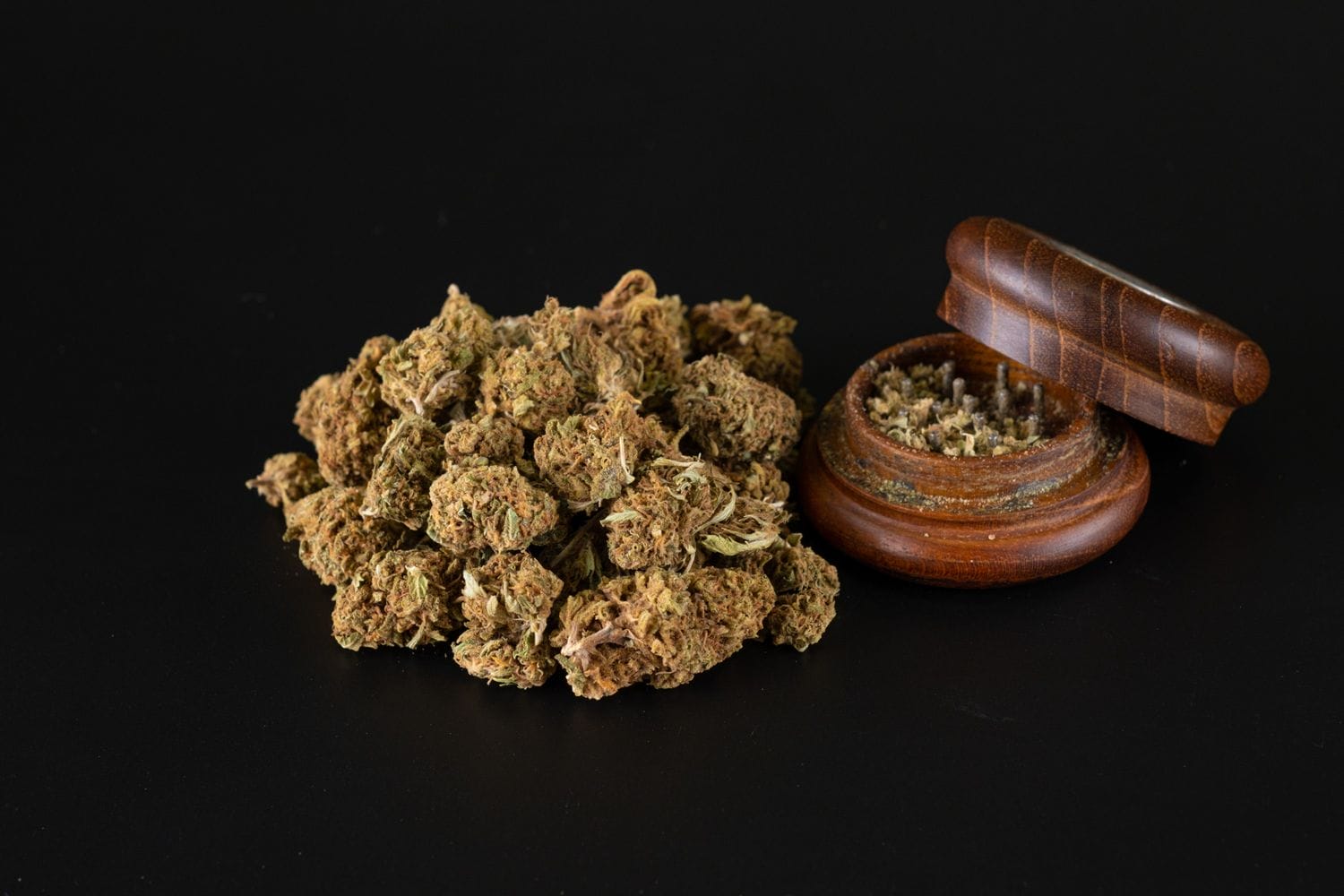 Buy craft cannabis online | Daily Marijuana Canada